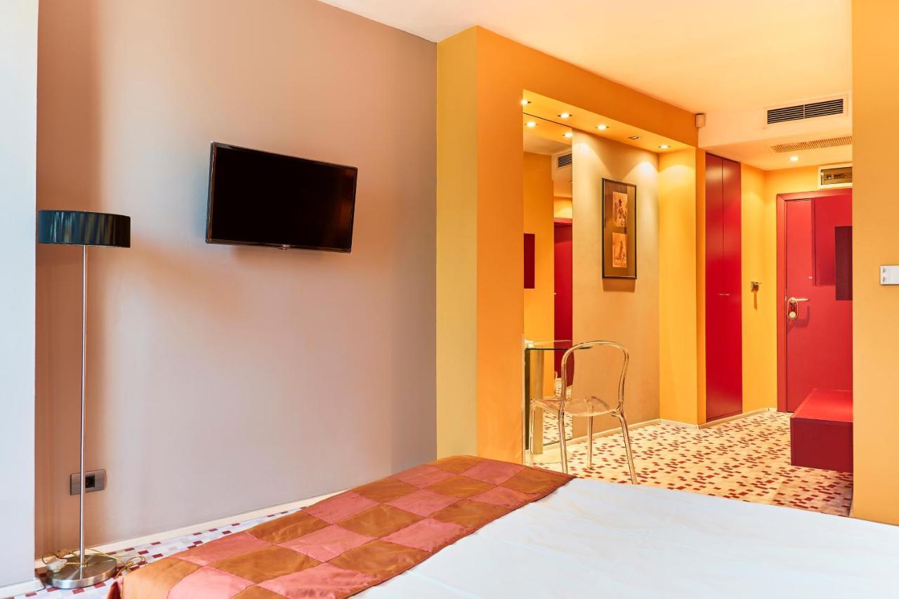 Monet Hotel プロヴディフ エクステリア 写真