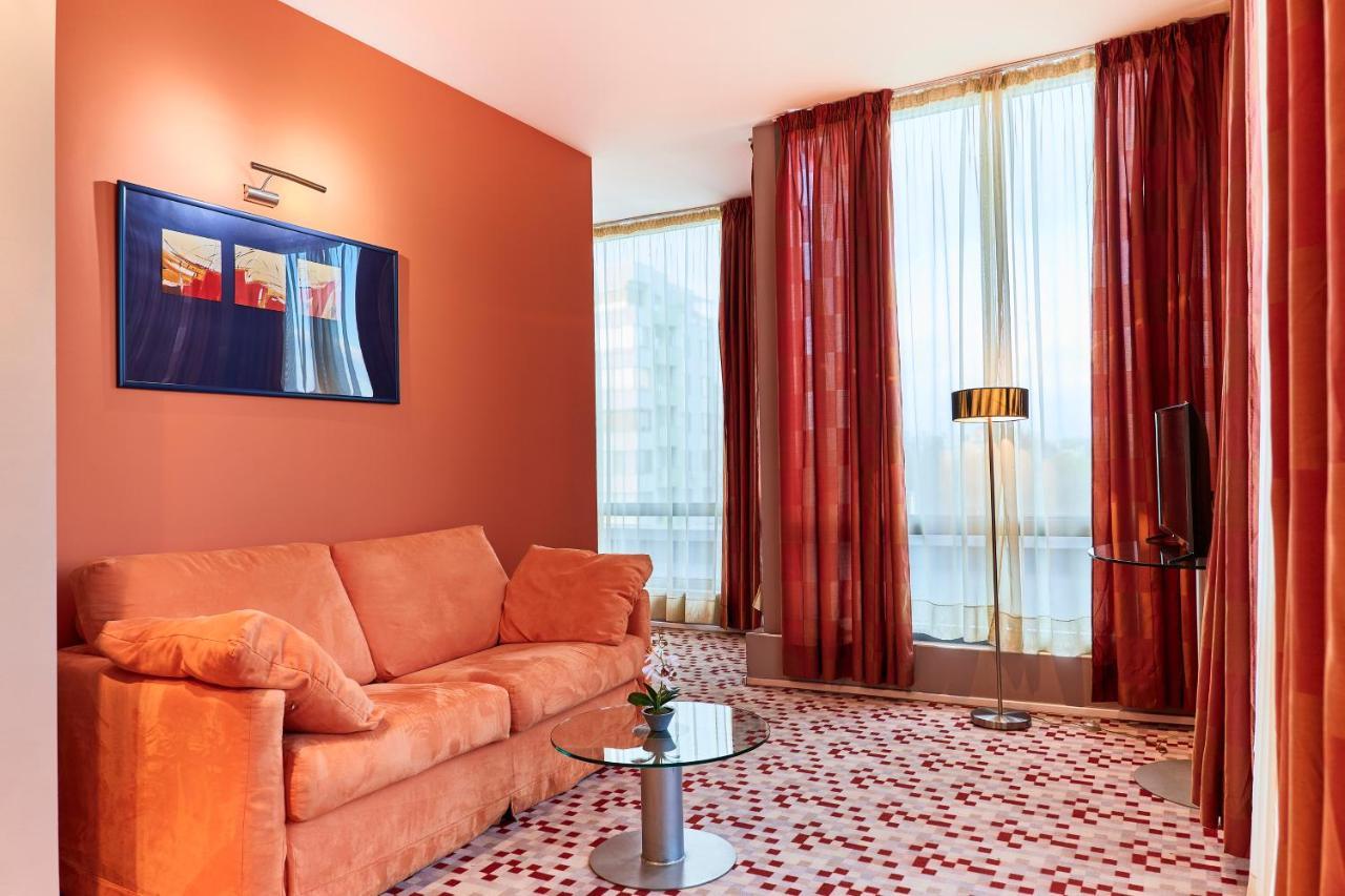 Monet Hotel プロヴディフ エクステリア 写真