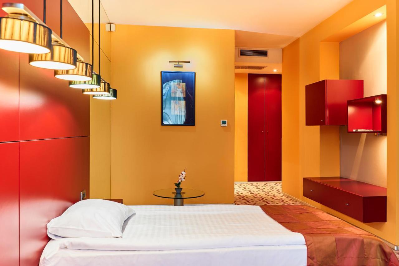 Monet Hotel プロヴディフ エクステリア 写真