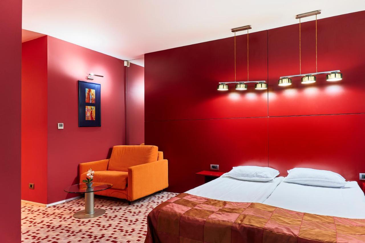 Monet Hotel プロヴディフ エクステリア 写真