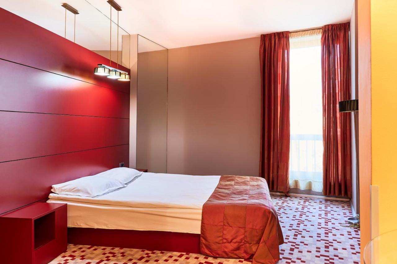 Monet Hotel プロヴディフ エクステリア 写真